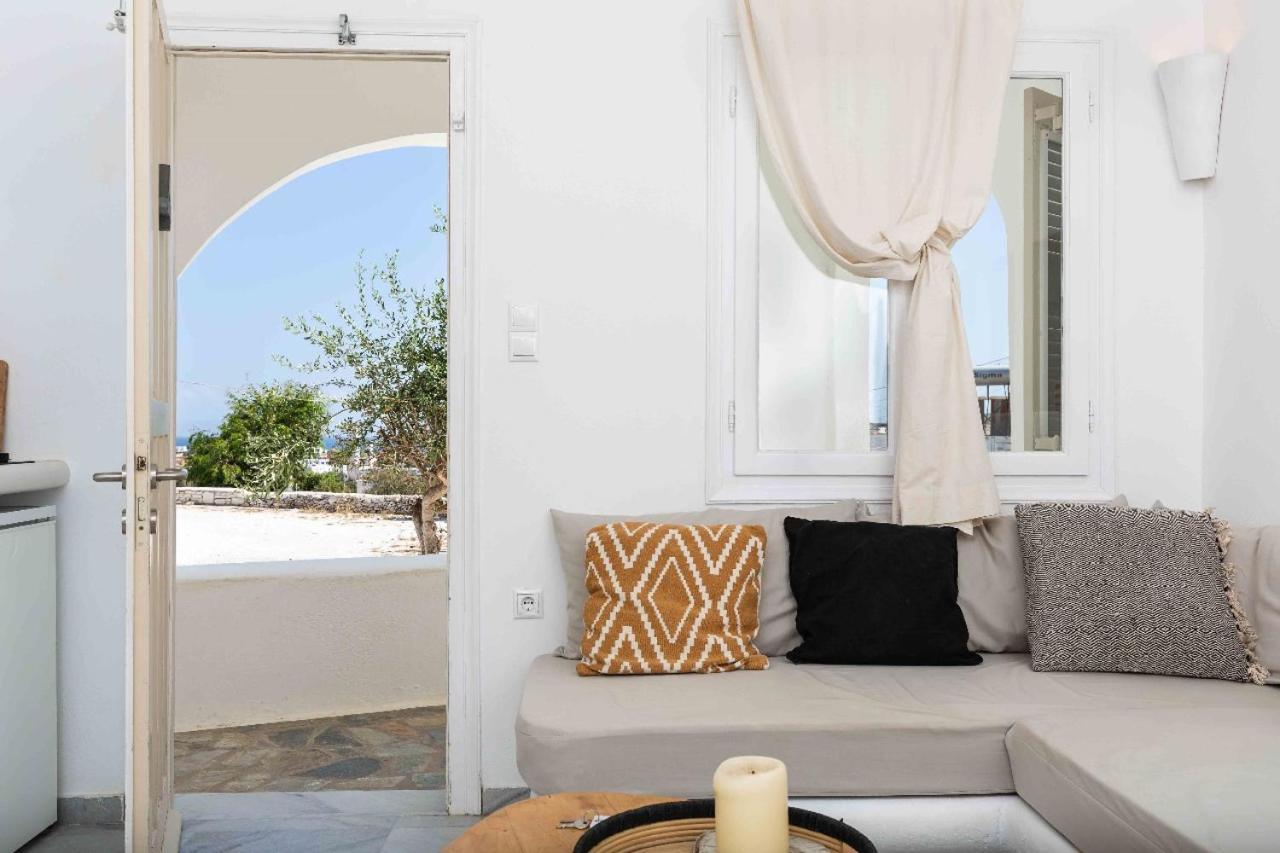 Aspries Suites Piso Livadi Exterior photo